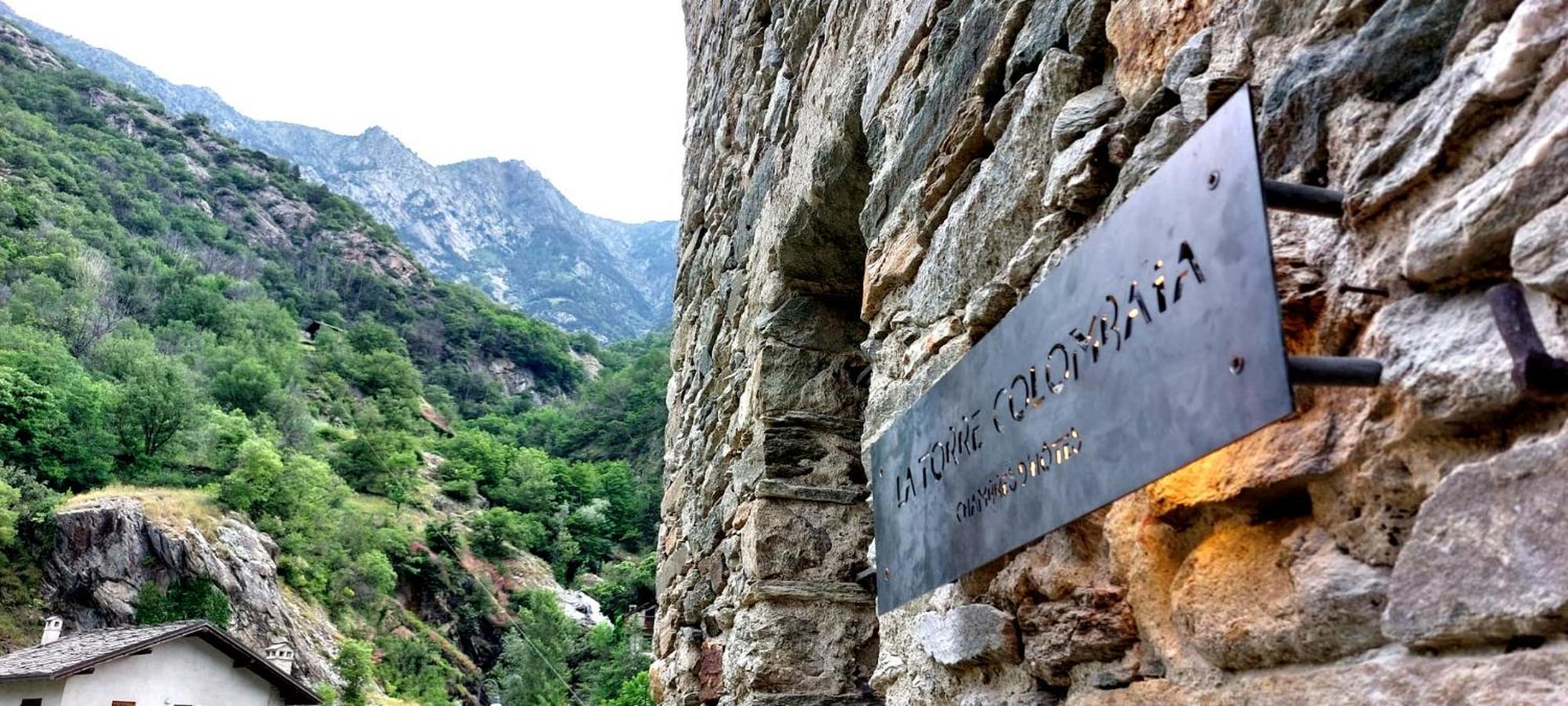 Appartement La Torre Colombaia - Monumento Del 1400 à Arnad Extérieur photo