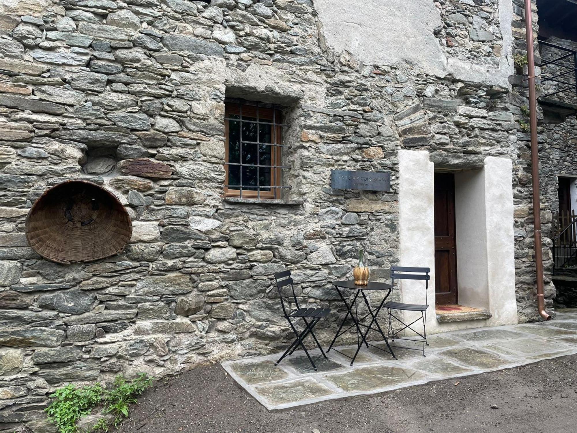 Appartement La Torre Colombaia - Monumento Del 1400 à Arnad Extérieur photo